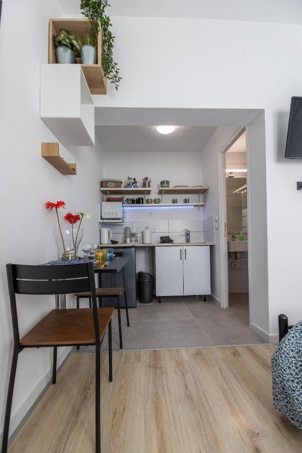 Cozy Studio, Near Airport & Sea Apartman Pórto Ráfti Kültér fotó
