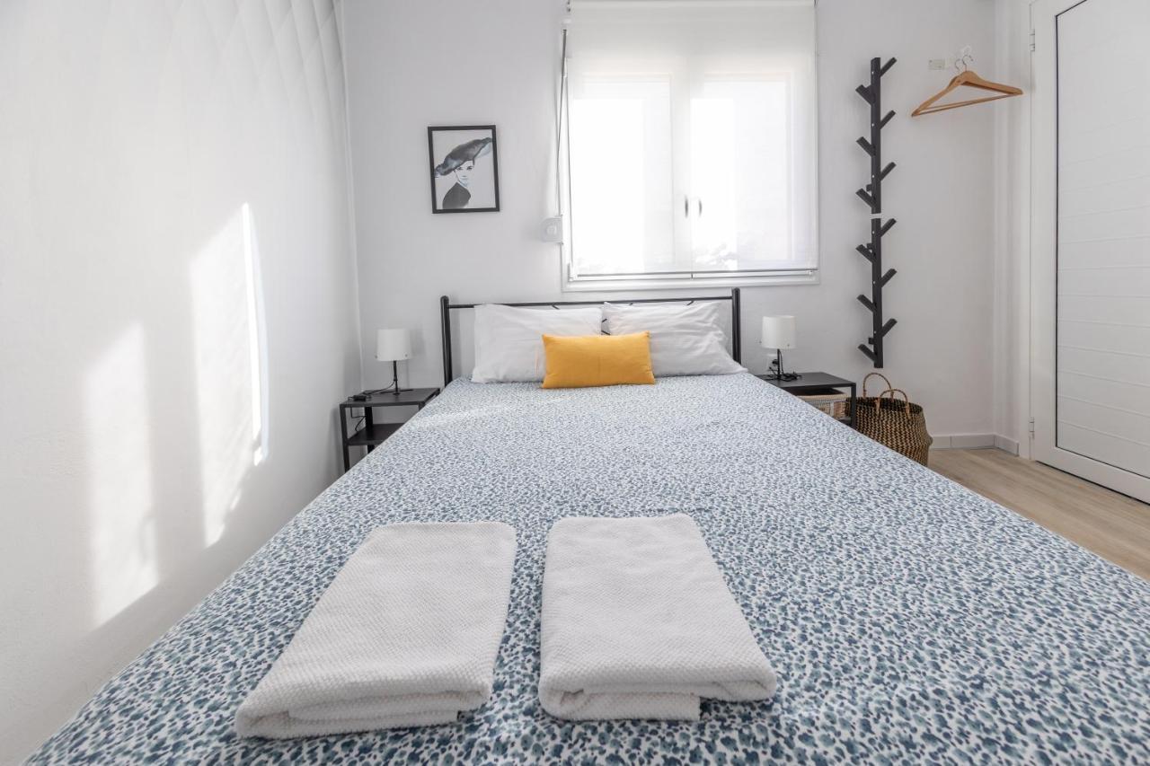 Cozy Studio, Near Airport & Sea Apartman Pórto Ráfti Kültér fotó