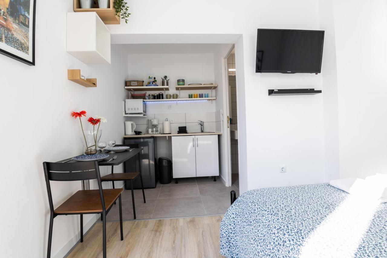 Cozy Studio, Near Airport & Sea Apartman Pórto Ráfti Kültér fotó